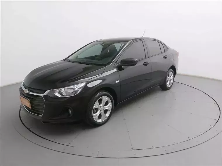 Chevrolet Onix Preto 15