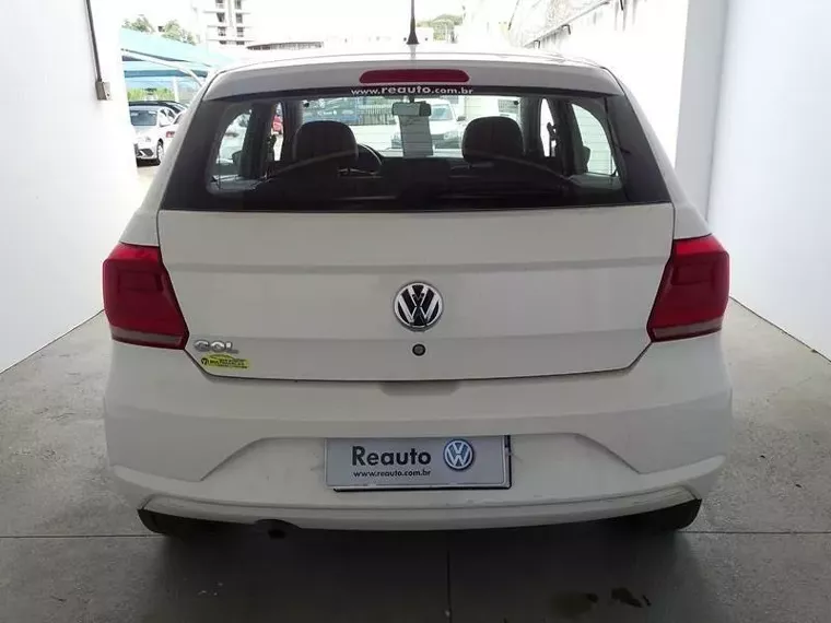 Volkswagen Gol Branco 21