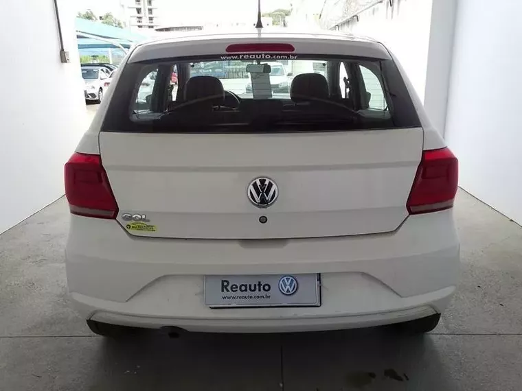 Volkswagen Gol Branco 11