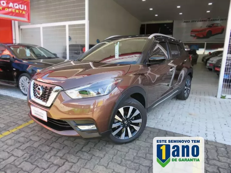 Nissan Kicks Marrom 9