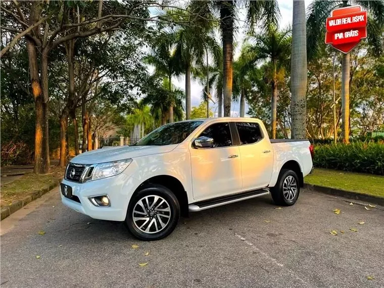 Nissan Frontier Branco 1