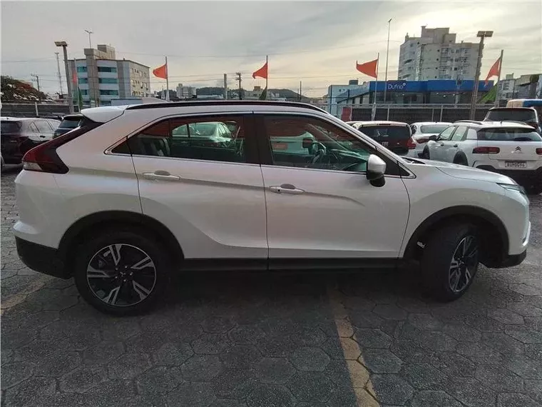 Mitsubishi Eclipse Cross Branco 3