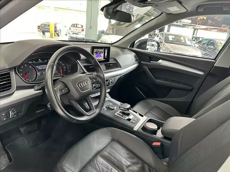 Audi Q5 Preto 9