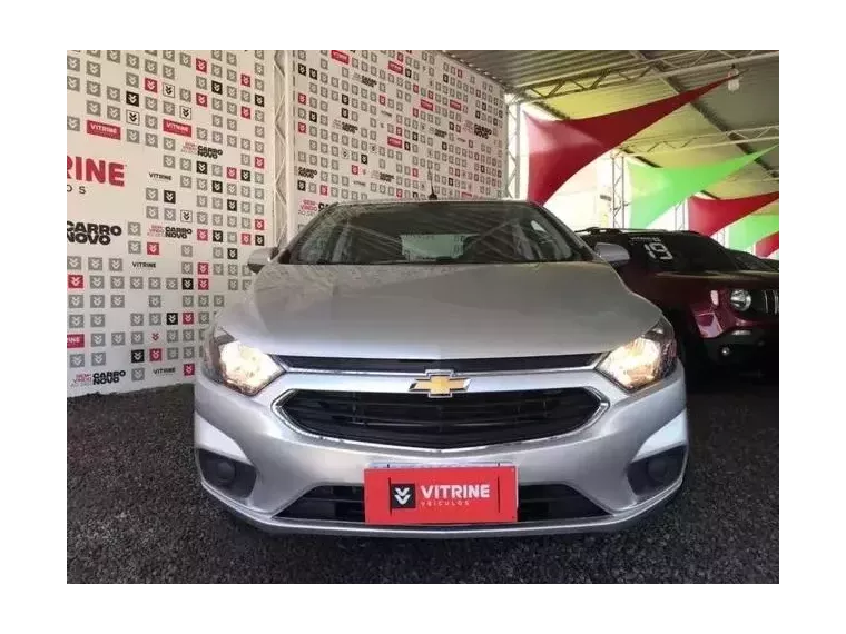 Chevrolet Prisma Prata 2