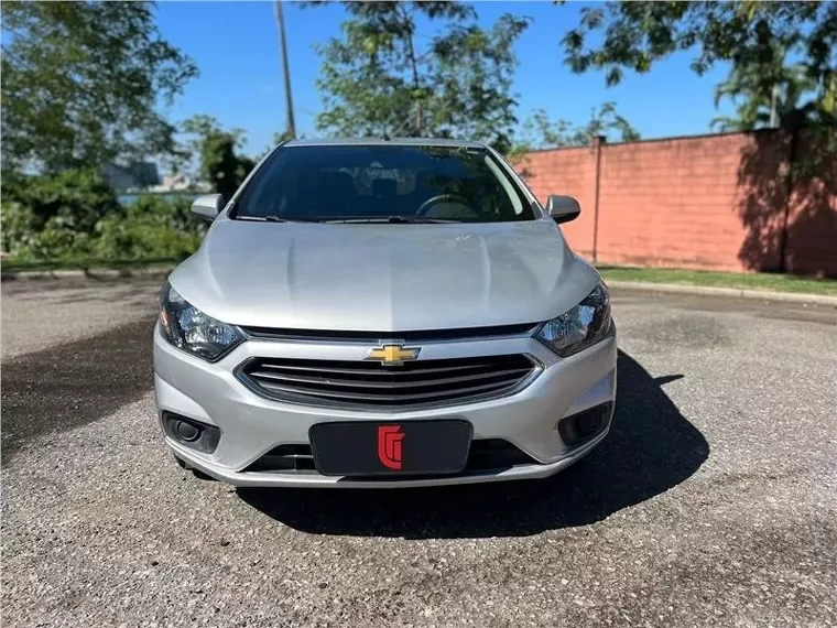 Chevrolet Prisma Prata 6