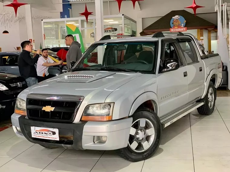 Chevrolet S10 Prata 2