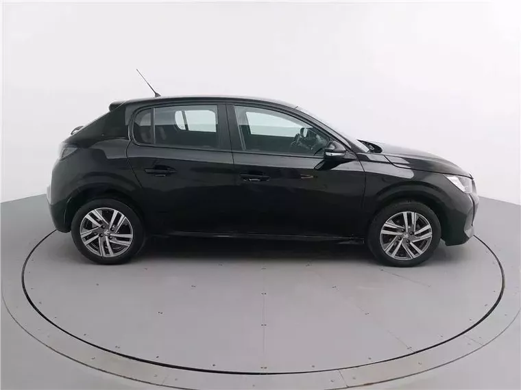 Peugeot 208 Preto 1