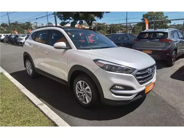 Hyundai Tucson Branco 16