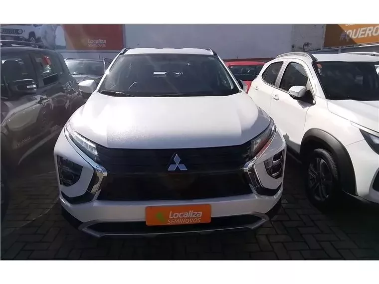 Mitsubishi Eclipse Cross Branco 4