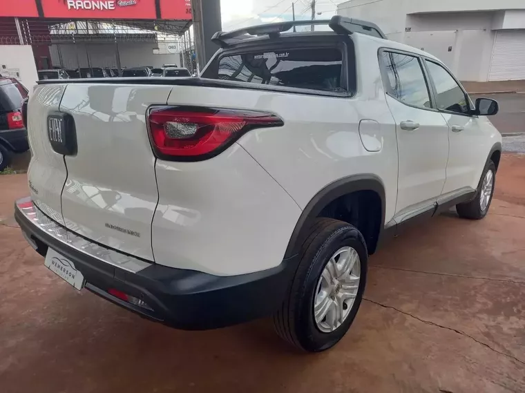 Fiat Toro Branco 6