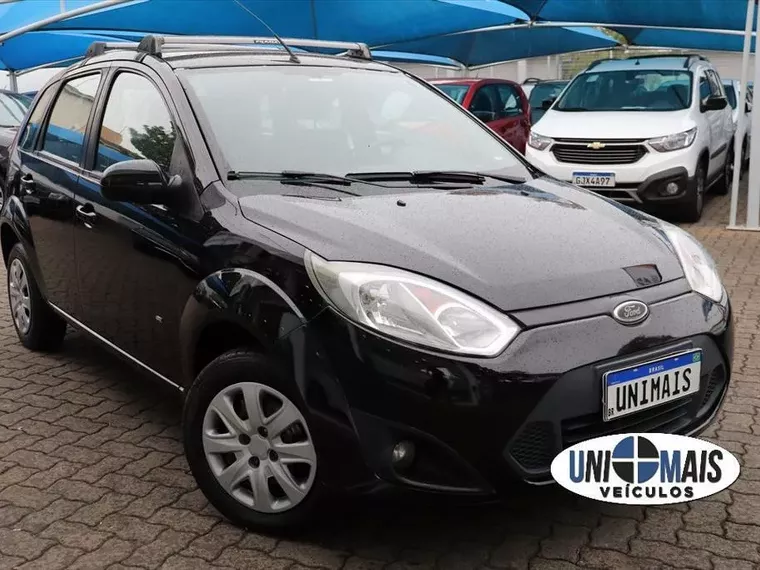 Ford Fiesta Preto 6