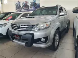 Hilux SW4