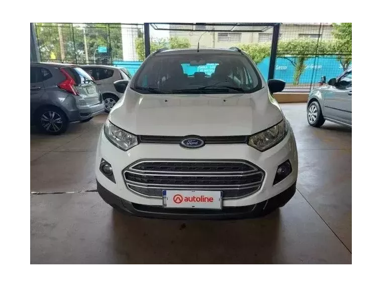 Ford Ecosport Branco 8