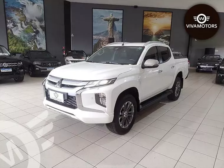 Mitsubishi L200 Triton Branco 8