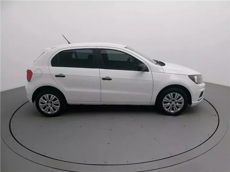 Volkswagen Gol Branco 9