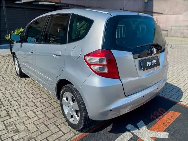 Honda FIT Prata 16