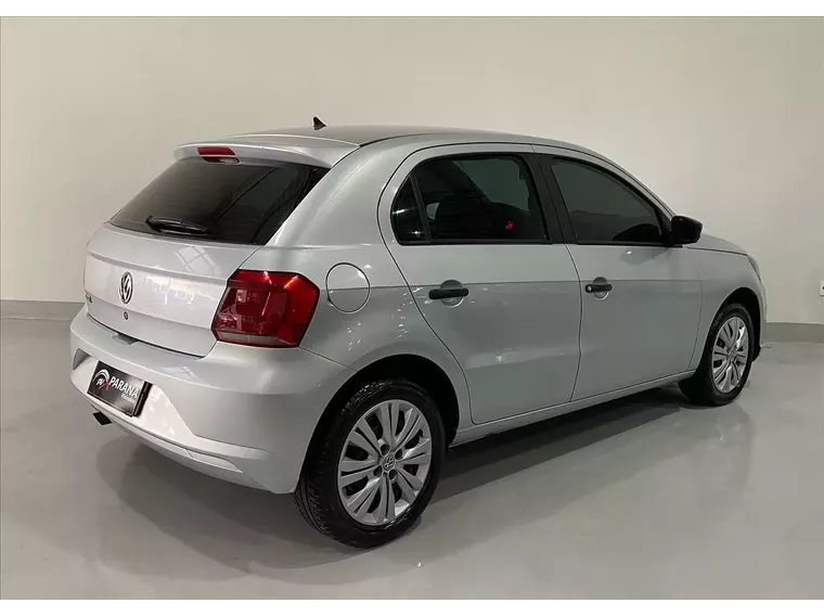 Volkswagen Gol Prata 5