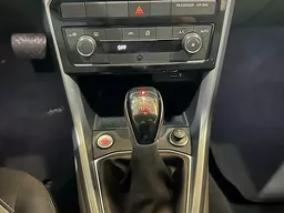 Volkswagen Cross UP