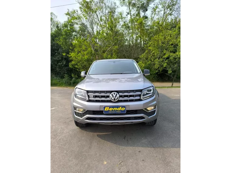 Volkswagen Amarok Prata 2