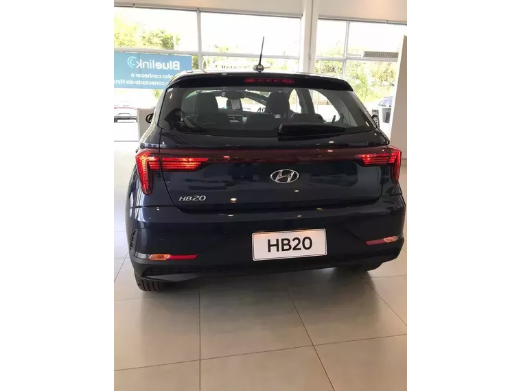 Hyundai HB20 Prata 3