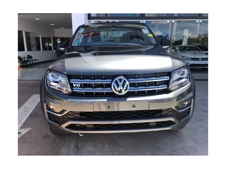 Volkswagen Amarok Cinza 8