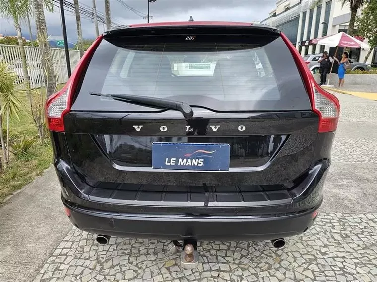 Volvo XC60 Preto 12