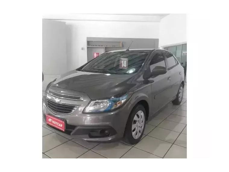 Chevrolet Onix Cinza 7