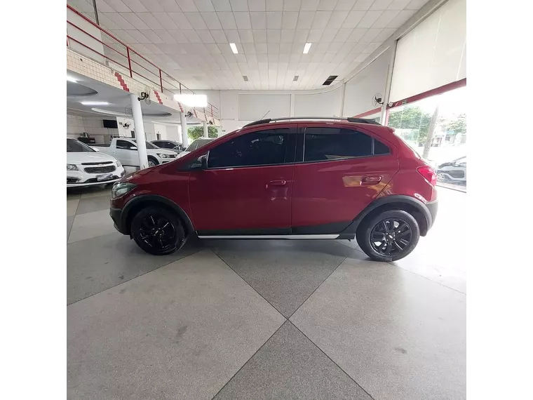 Chevrolet Onix Vermelho 5