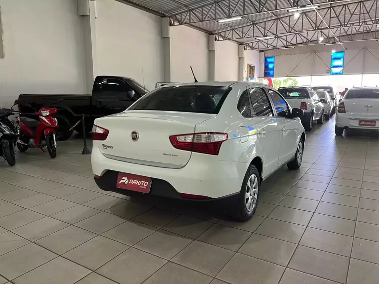 Fiat Grand Siena Branco 10