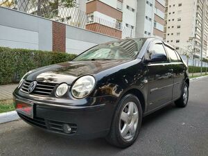Volkswagen Polo Sedan 1.6 8V Preto 2003