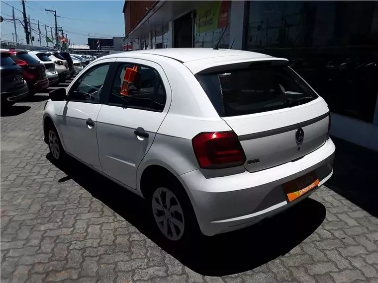 Volkswagen Gol Branco 6