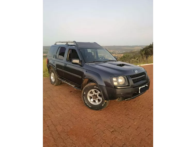 Nissan Xterra Cinza 5