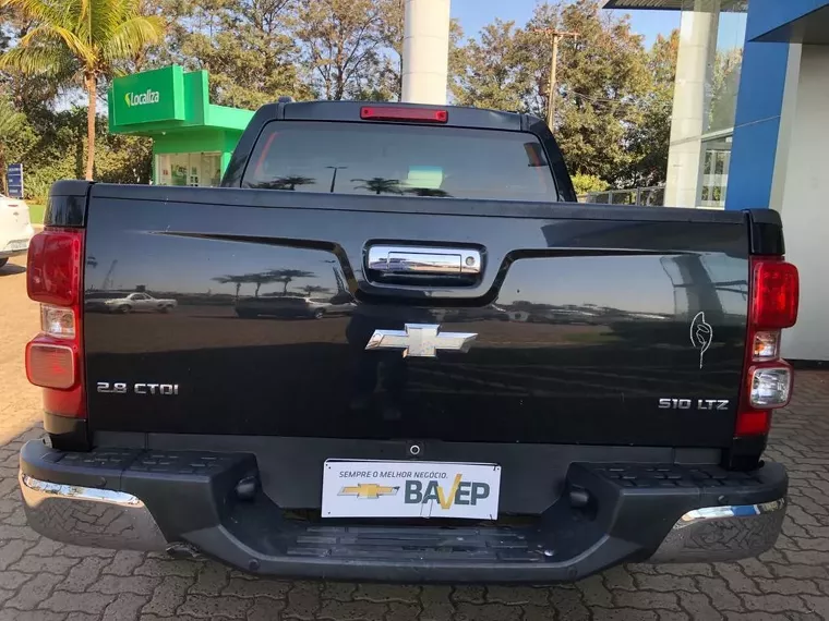 Chevrolet S10 Preto 10