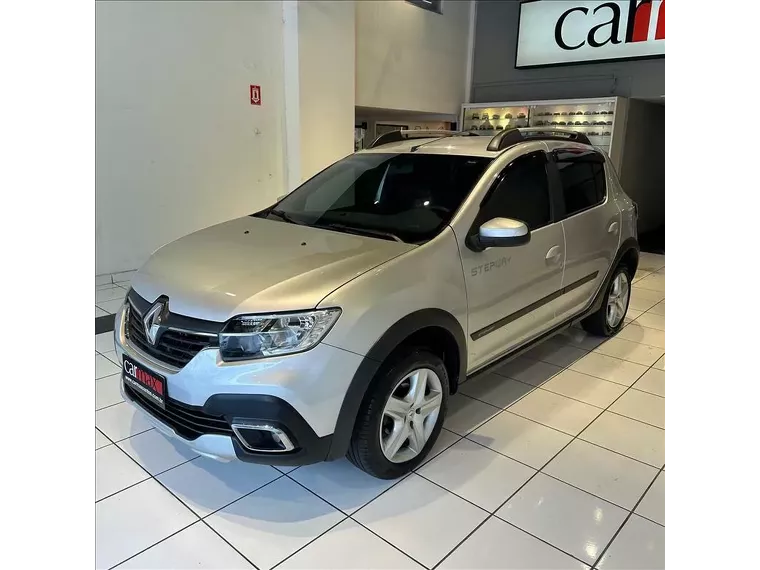 Renault Sandero Prata 1