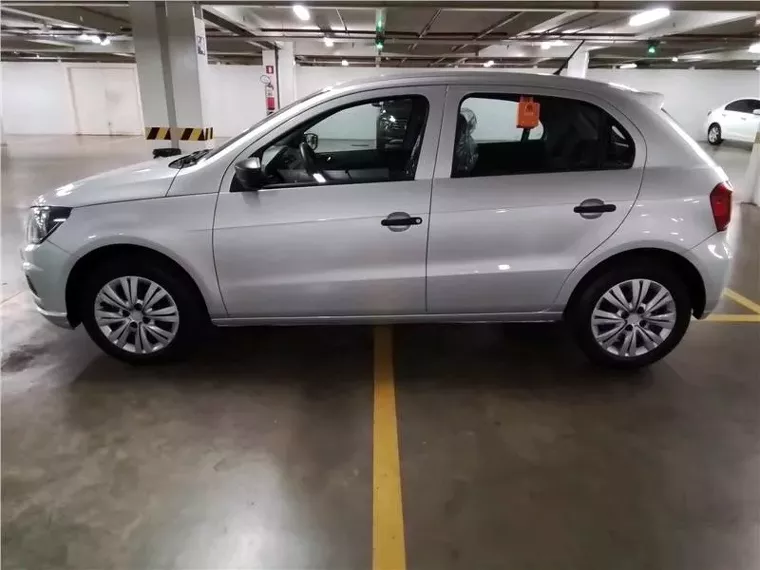 Volkswagen Gol Prata 5