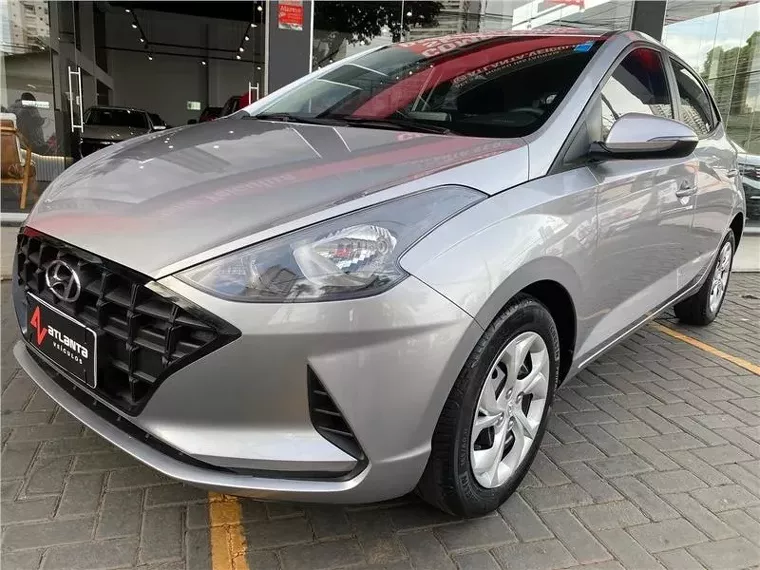 Hyundai HB20 Prata 17