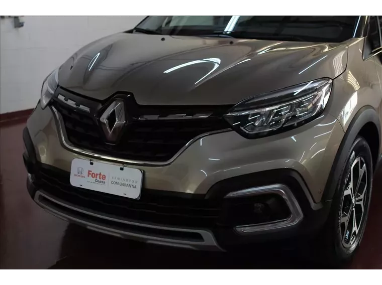 Renault Captur Bege 4