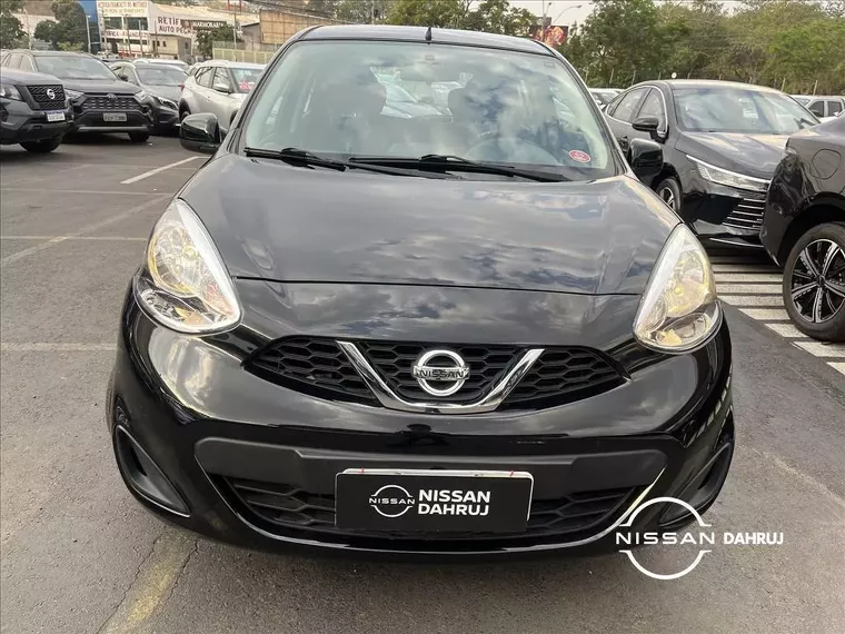 Nissan March Preto 2