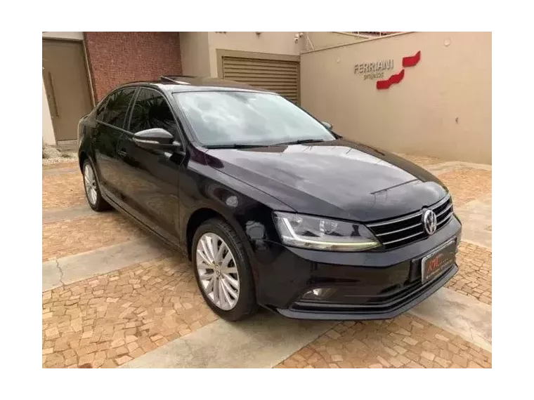 Volkswagen Jetta Preto 7