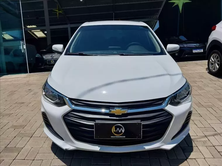 Chevrolet Onix Branco 6