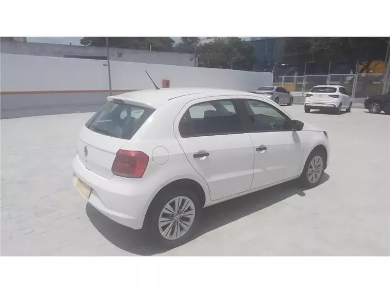 Volkswagen Gol Branco 8