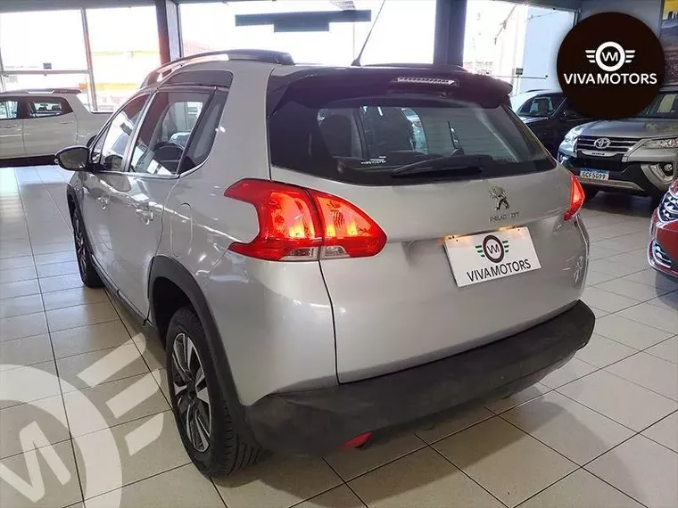 Peugeot 2008 Prata 9