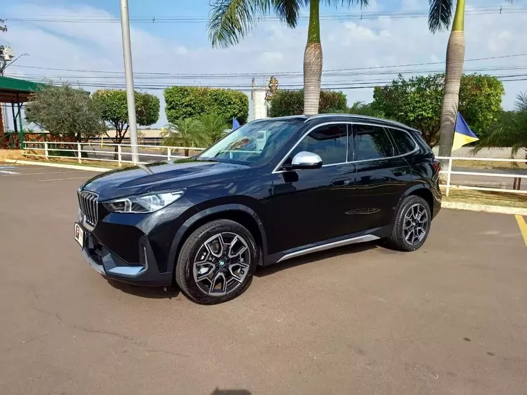 BMW X1 Preto 7