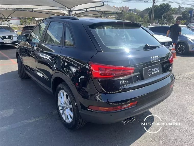 Audi Q3 Preto 15