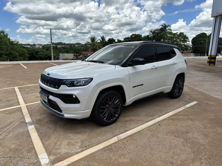 Jeep Compass Branco 24