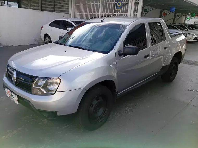 Renault Duster Oroch Prata 3