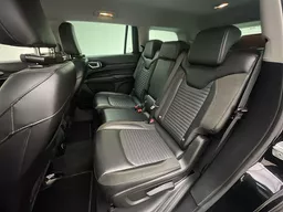 Jeep Commander