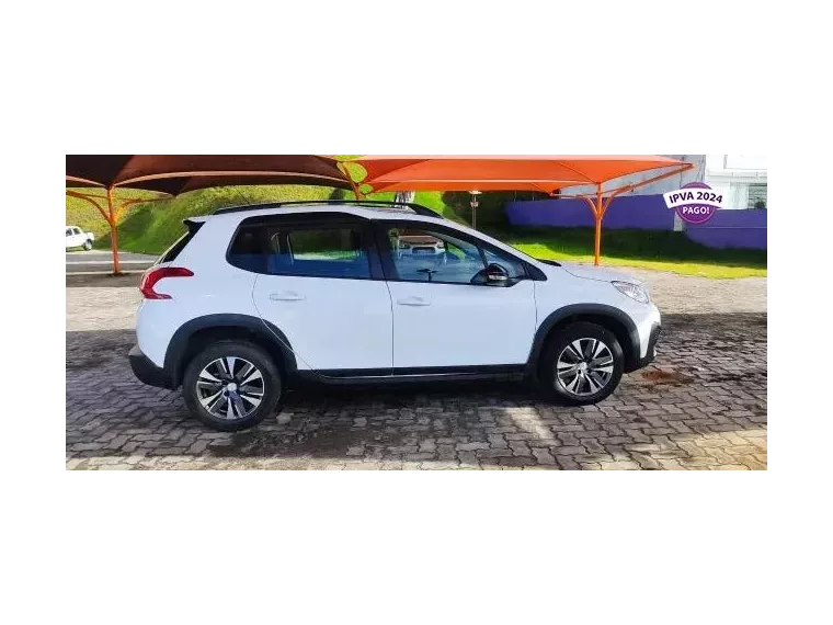 Peugeot 2008 Branco 4