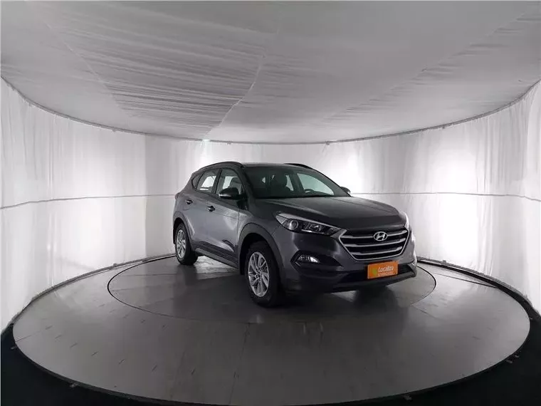 Hyundai Tucson Cinza 18