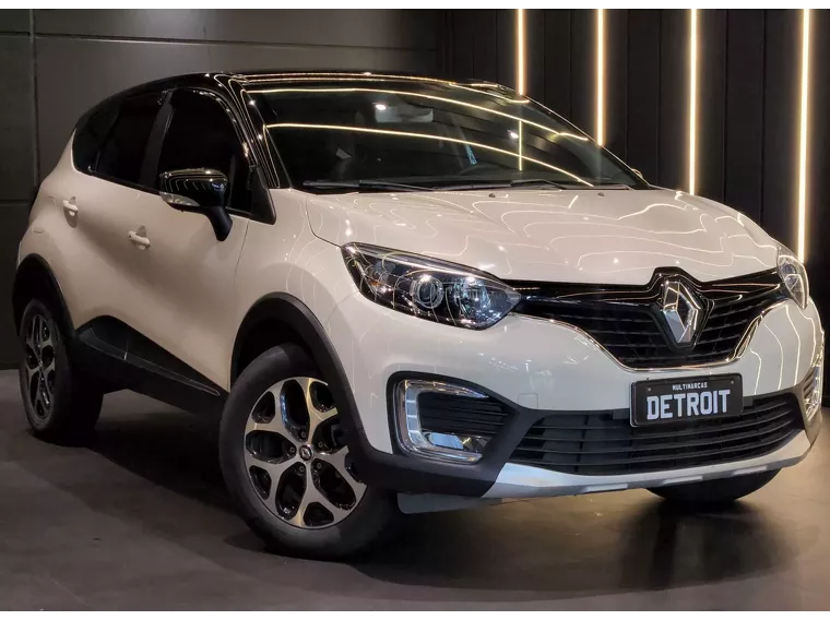 Renault Captur Bege 3